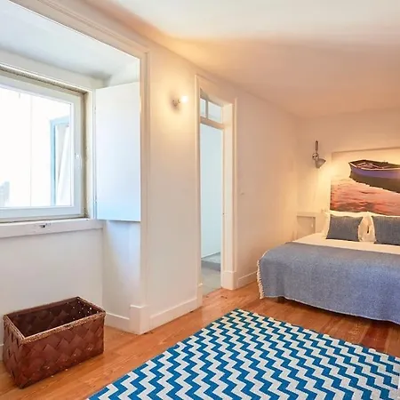 Chiado Terrace With Stunning Views - 3br_3wc_ac!